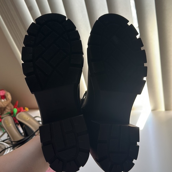 Madden Girl Honey Fashion Boots. Size 8.5. Never worn. - Picture 3 of 5